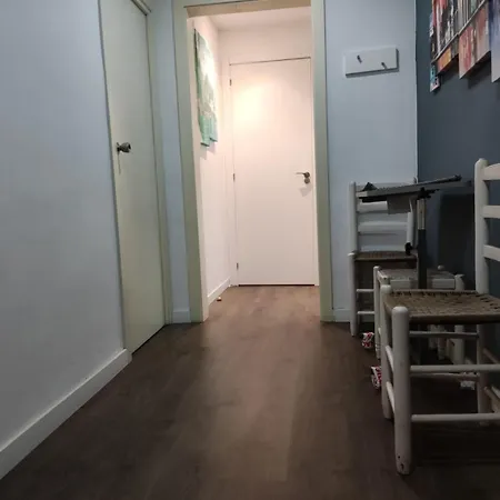 Hab Moderna A 20 Minutos Del Centro De Barcelona * Santa Coloma de Gramenet