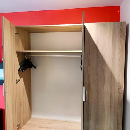 Apartment Hab Moderna A 20 Minutos Del Centro De Barcelona *