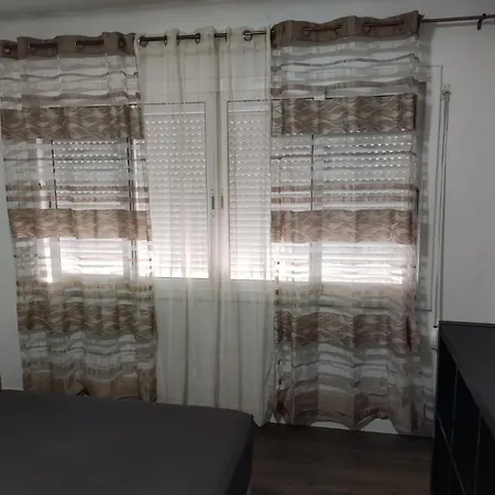 Apartment Hab Moderna A 20 Minutos Del Centro De Barcelona